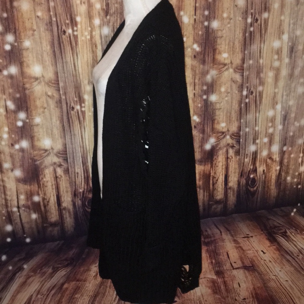 ⭐️SUPER THICK BLACK DISTRESSED CARDIGAN ⭐️ - Picture 5 of 6